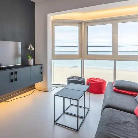 Eliza - Luxurious With Stunning Sea Views *