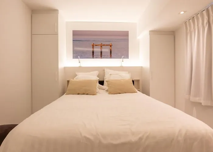 Eliza - Luxurious With Stunning Sea Views Lägenhet