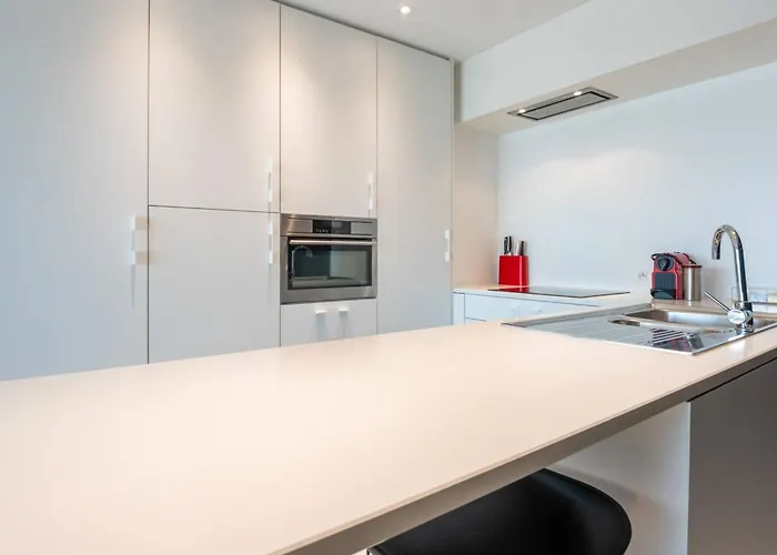 Lägenhet Eliza - Luxurious With Stunning Sea Views *